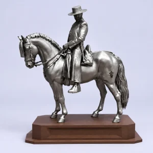 Escultura ecuestre — fotografía con fondo retocado