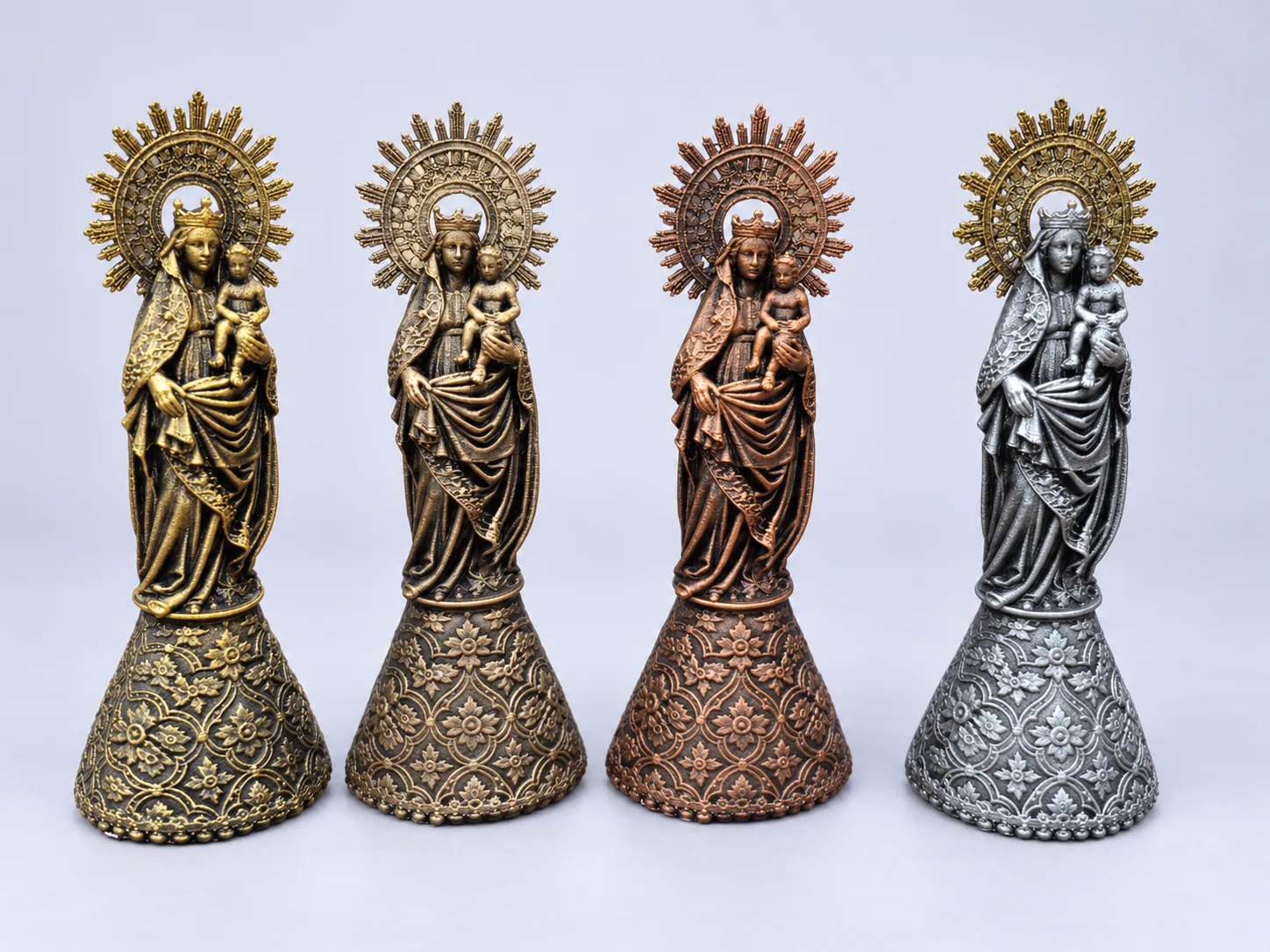 Figuras religiosas — fotografía con fondo retocado